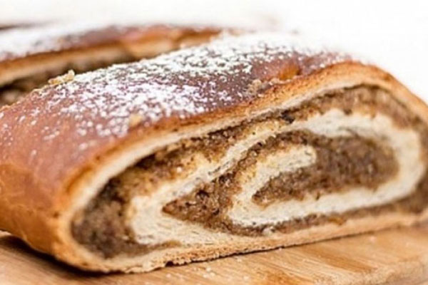 mekana domaca strudla sa orasima posna strudla sa orasima